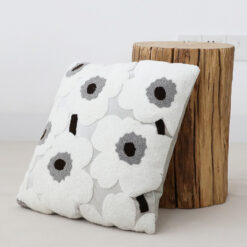 Housse de Coussin Florale FINLAND | Élégance et Protection